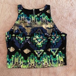 Sequin crop